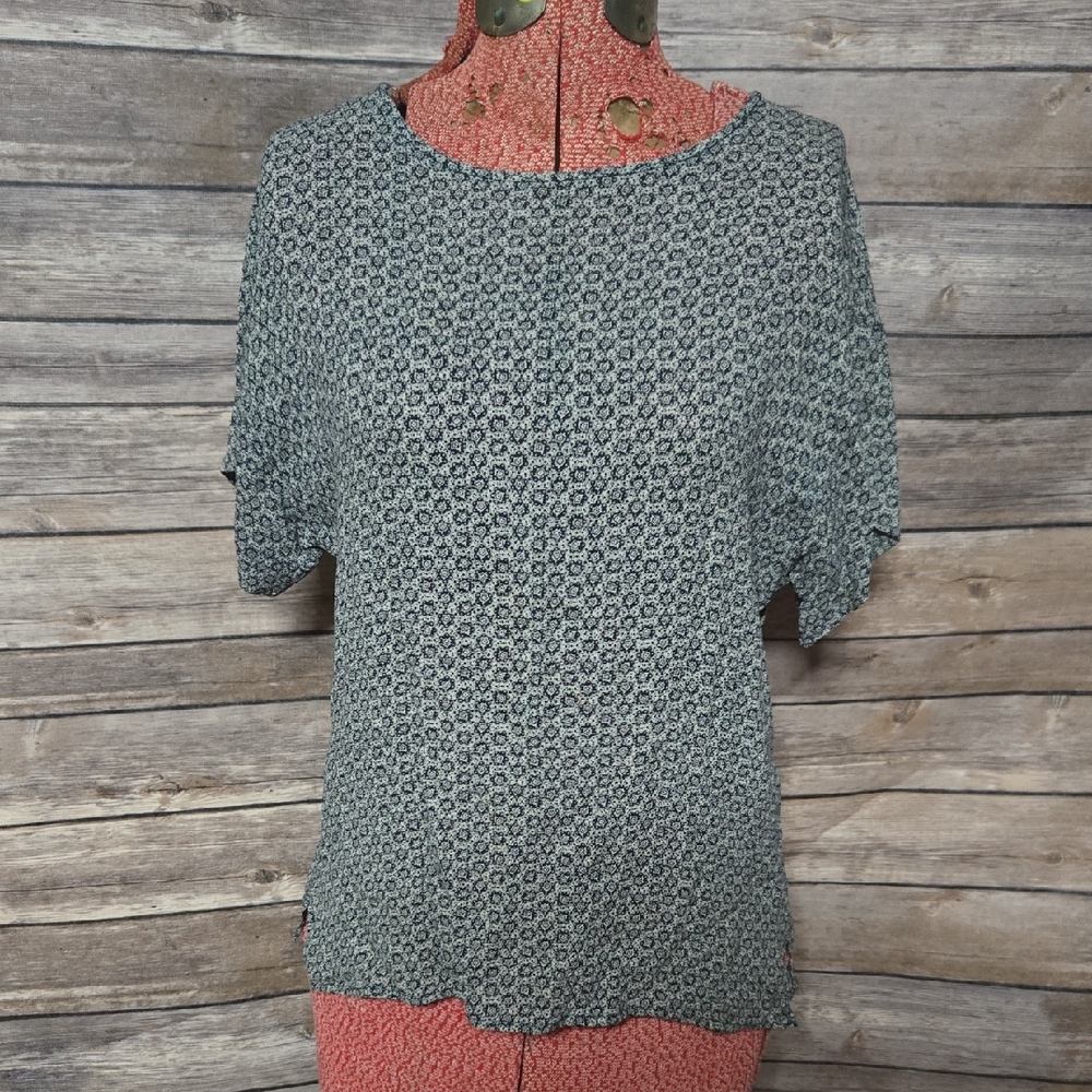 Perry Ellis Blue Patterned Blouse